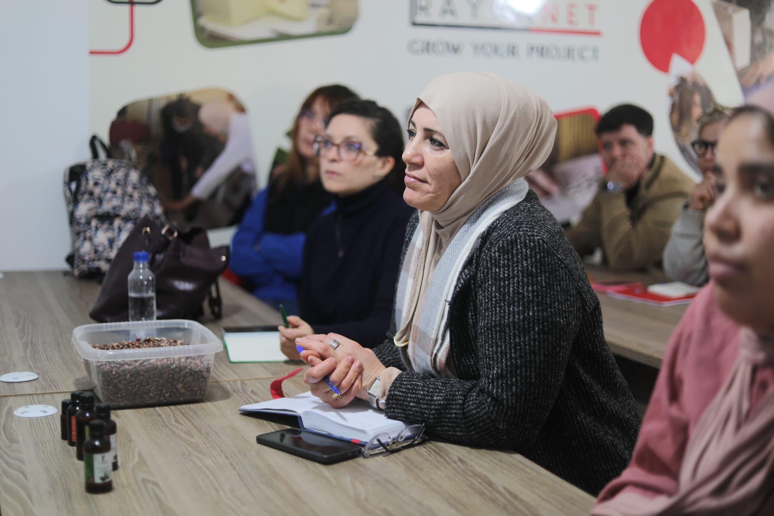 Atelier Extraction des Huiles Essentielles 10 - Rayhanet Academy Tunis