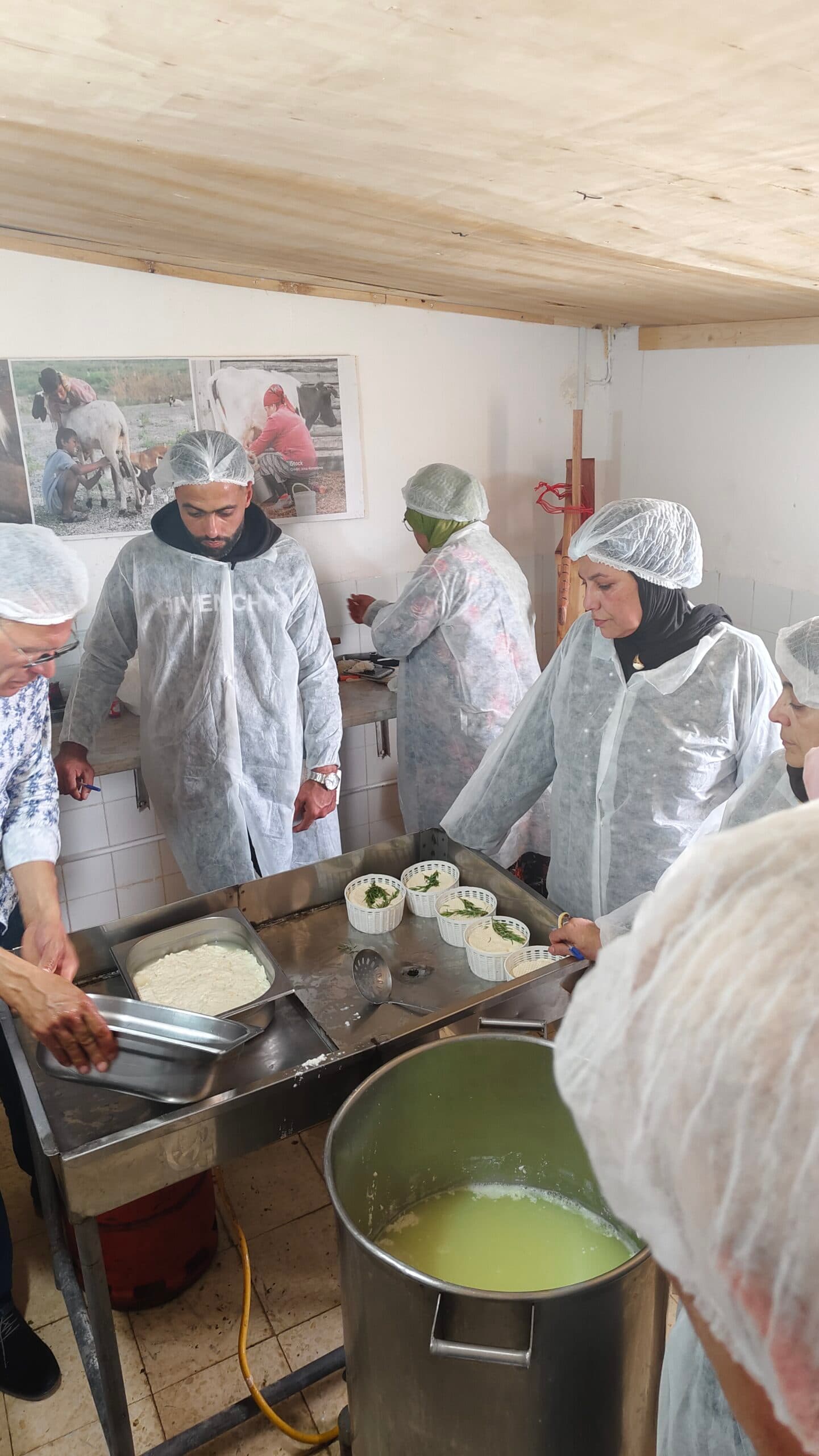 Atelier Fabrication du Fromage 1 - Rayhanet Academy Tunis