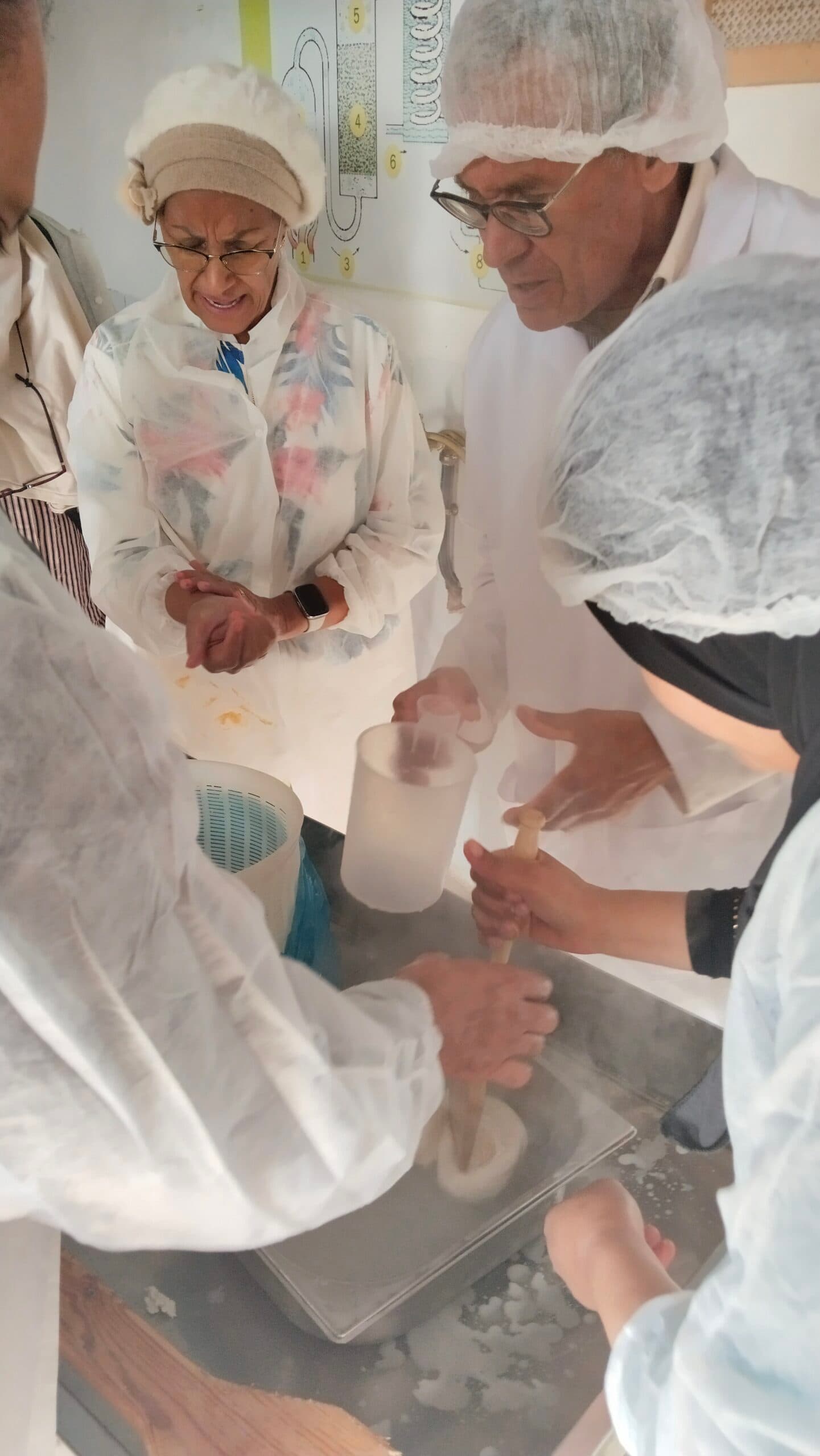 Atelier Fabrication du Fromage 6 - Rayhanet Academy Tunis